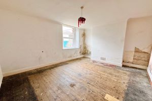 Bedroom- click for photo gallery
